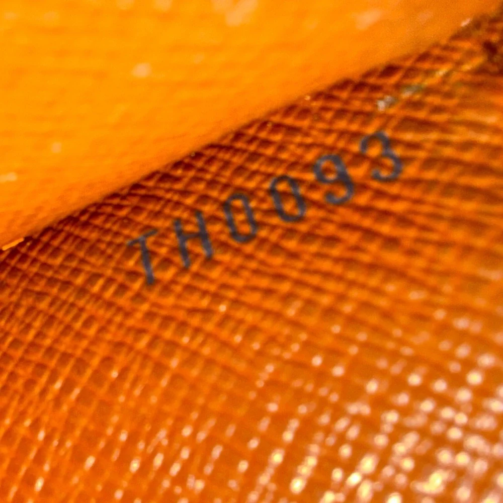 Louis Vuitton Monogram Sarah Wallet - Picture 13 of 13